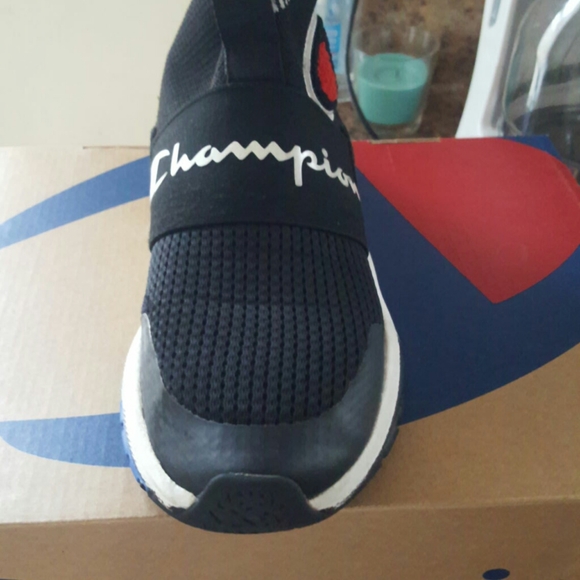 Champion shoes - Picture 2 of 3